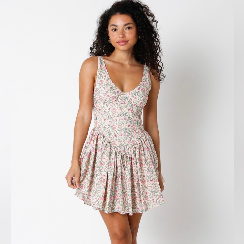 Floral corset like dress with bottom ruffles